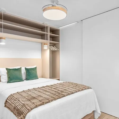 Tenerife Royal Gardens - Frontline -heated Pool Apartman Playa de las Américas