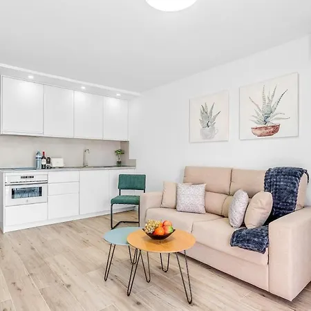 Tenerife Royal Gardens - Frontline -heated Pool Apartman Playa de las Américas