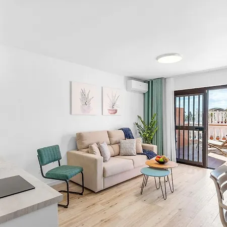 Tenerife Royal Gardens - Frontline -heated Pool Apartman Playa de las Américas